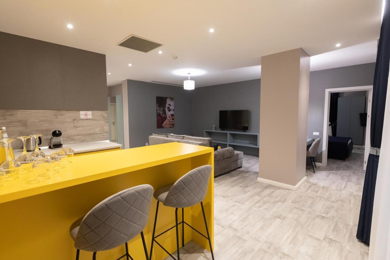 Omnia Apartments Ясси Екстер'єр фото