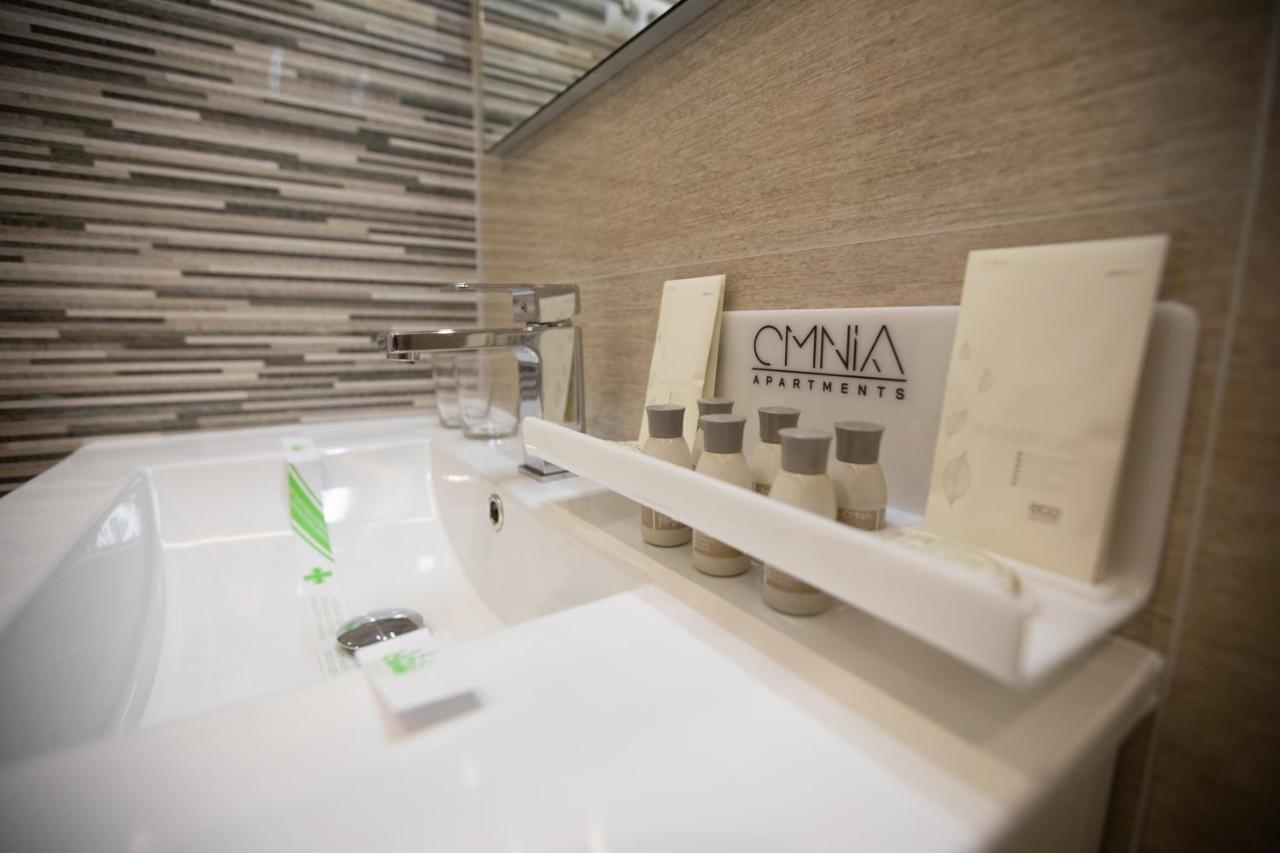 Omnia Apartments Ясси Екстер'єр фото