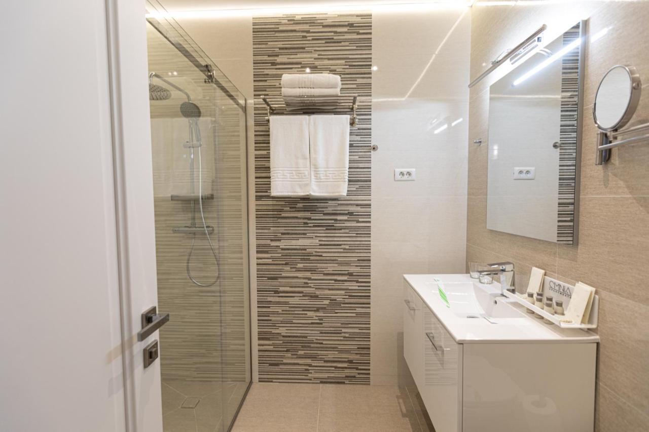 Omnia Apartments Ясси Екстер'єр фото