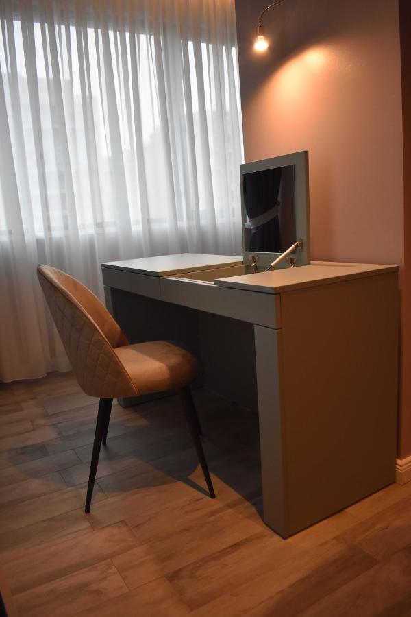 Omnia Apartments Ясси Екстер'єр фото
