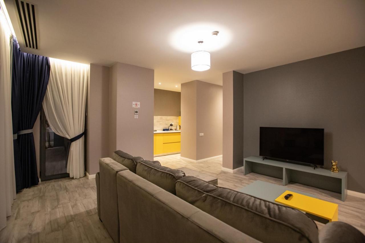 Omnia Apartments Ясси Екстер'єр фото